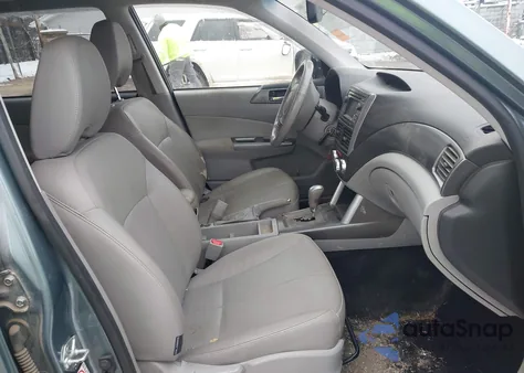 2011 Subaru Forester 2.5X Limited из США, поврежденный, VIN JF2SHBEC1BH739531